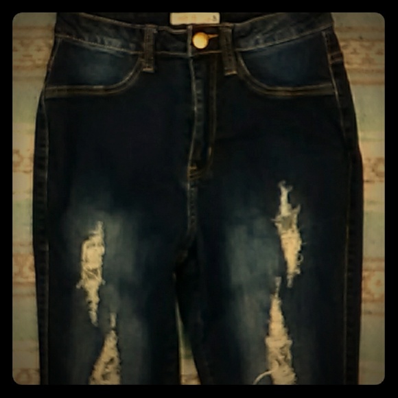 Nicki Minaj Denim - NICKI MINAJ JEANS SIZE 3/4 DISTRESSED JEANS